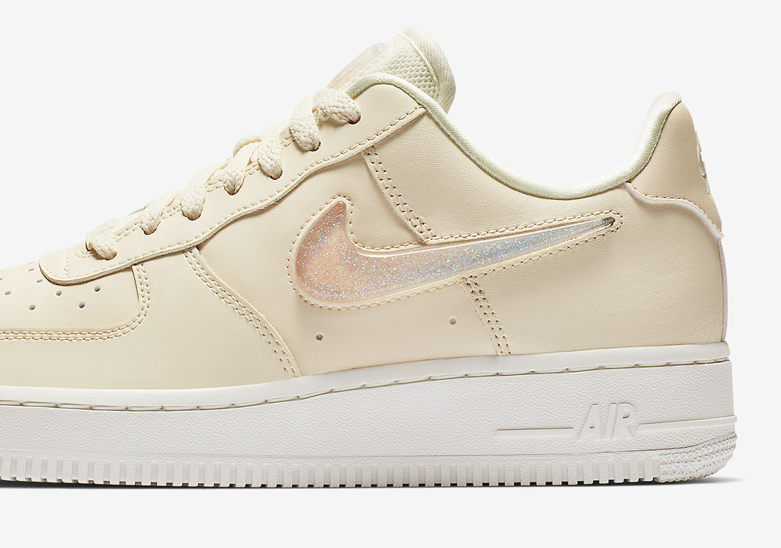 Nike's "Jelly Puff" Arrives On The Women's Air Force 1