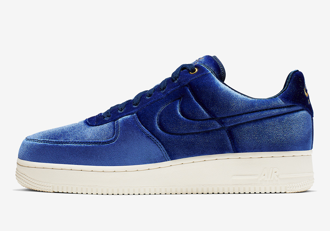 Nike Adds Velour Uppers To The Air Force 1 Premium