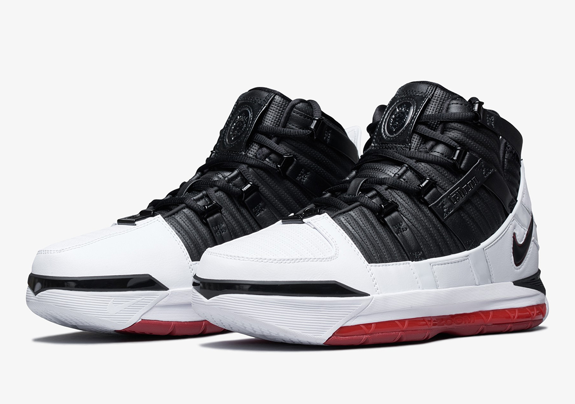 Is Nike Releasing The LeBron 3 In The Original "Home" Colorway?