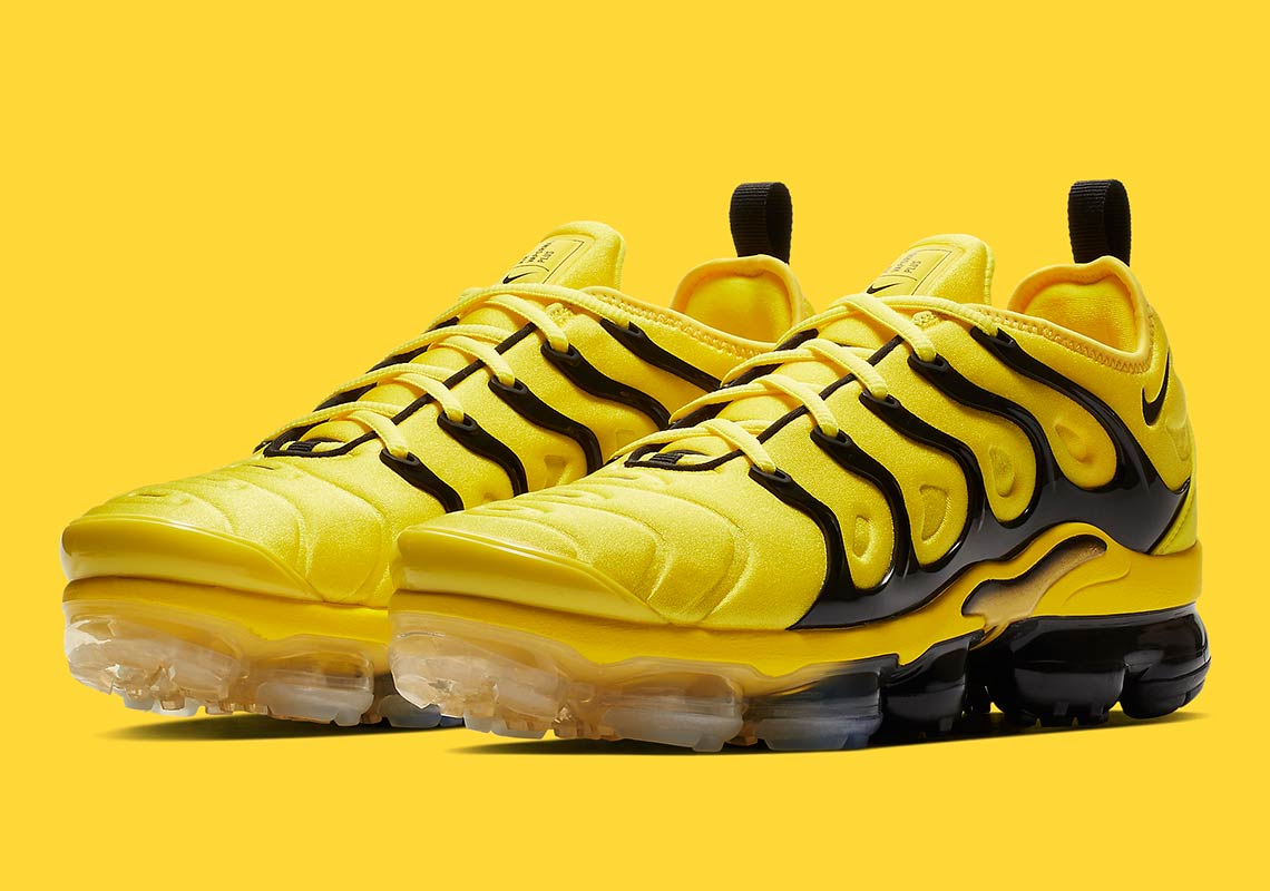 Nike Vapormax Plus Black Yellow Bv6079 700 4