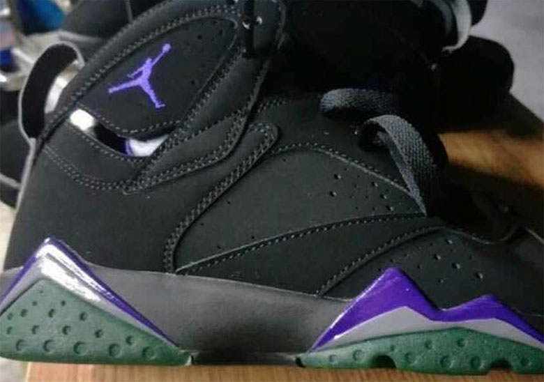 First Look At The Air Jordan 7 “Bucks”