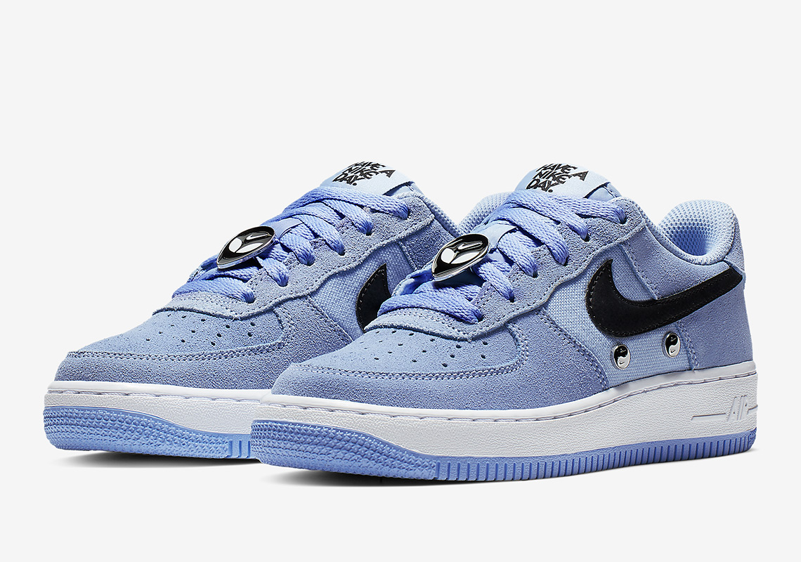 Nike Air Force 1 Bq8273 400