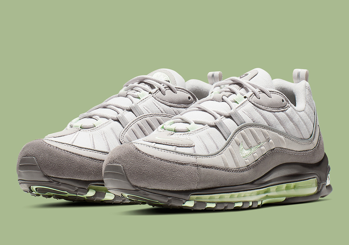 Nike Flashes Back To The Year 2000 With This Air Max 98 Colorblocking