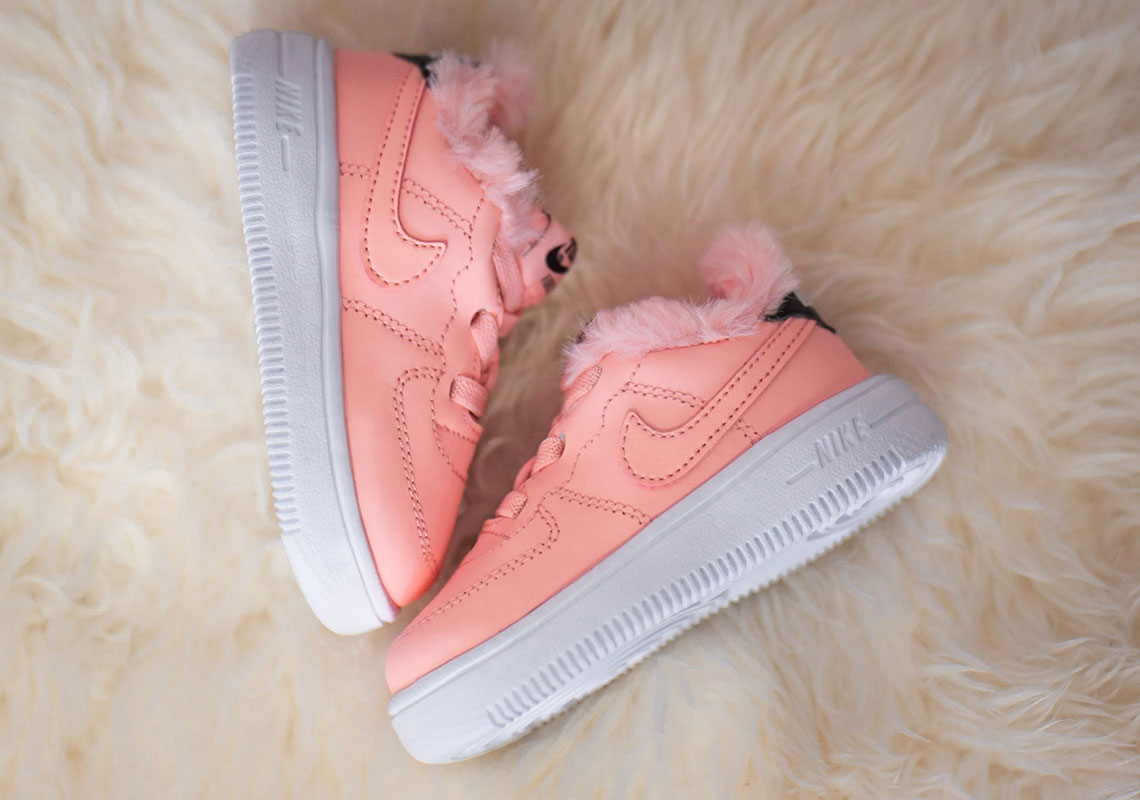 Nike Force 1 Vday Rosa Schwarz Av0751 600 1