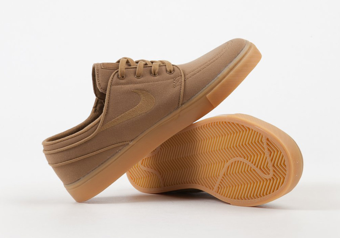 Nike's Classic SB Janoski Mixes Together Golden Beige And Gum Yellow