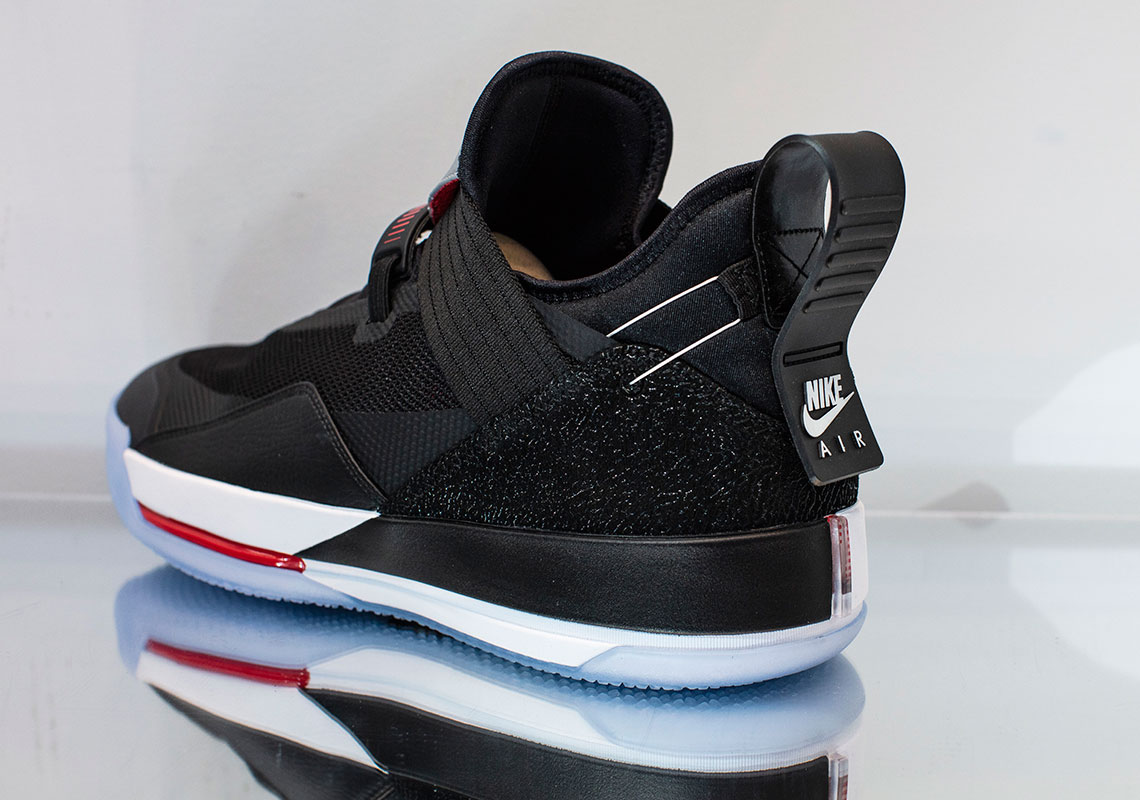 Jordan 33 Low Black 3