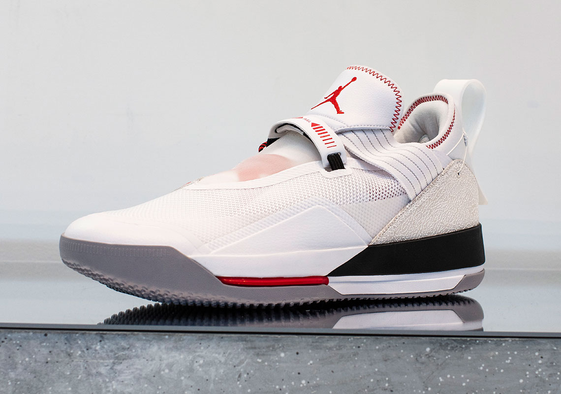 Jordan 33 Low White 11