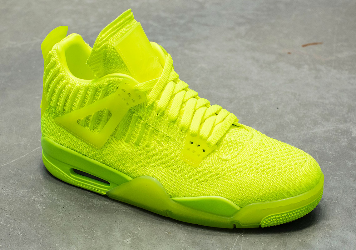 Jordan Flyknit 4 30th Anniversary Volt 1