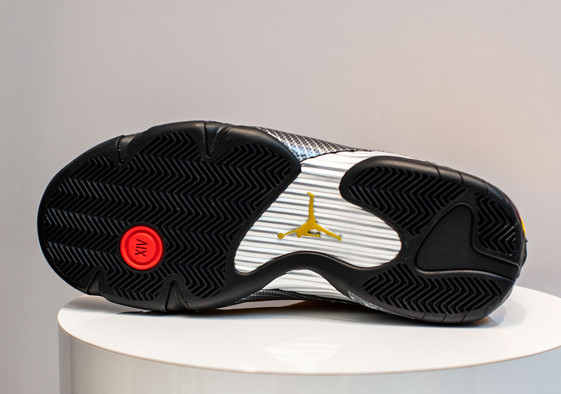 Jordan Xiv University Gold 4