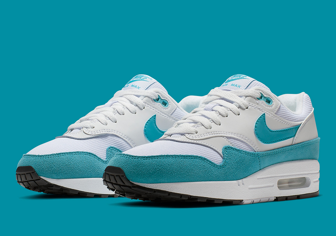 Nike Air Max 1 "Atomic Teal" Arrives Exclusively For Women