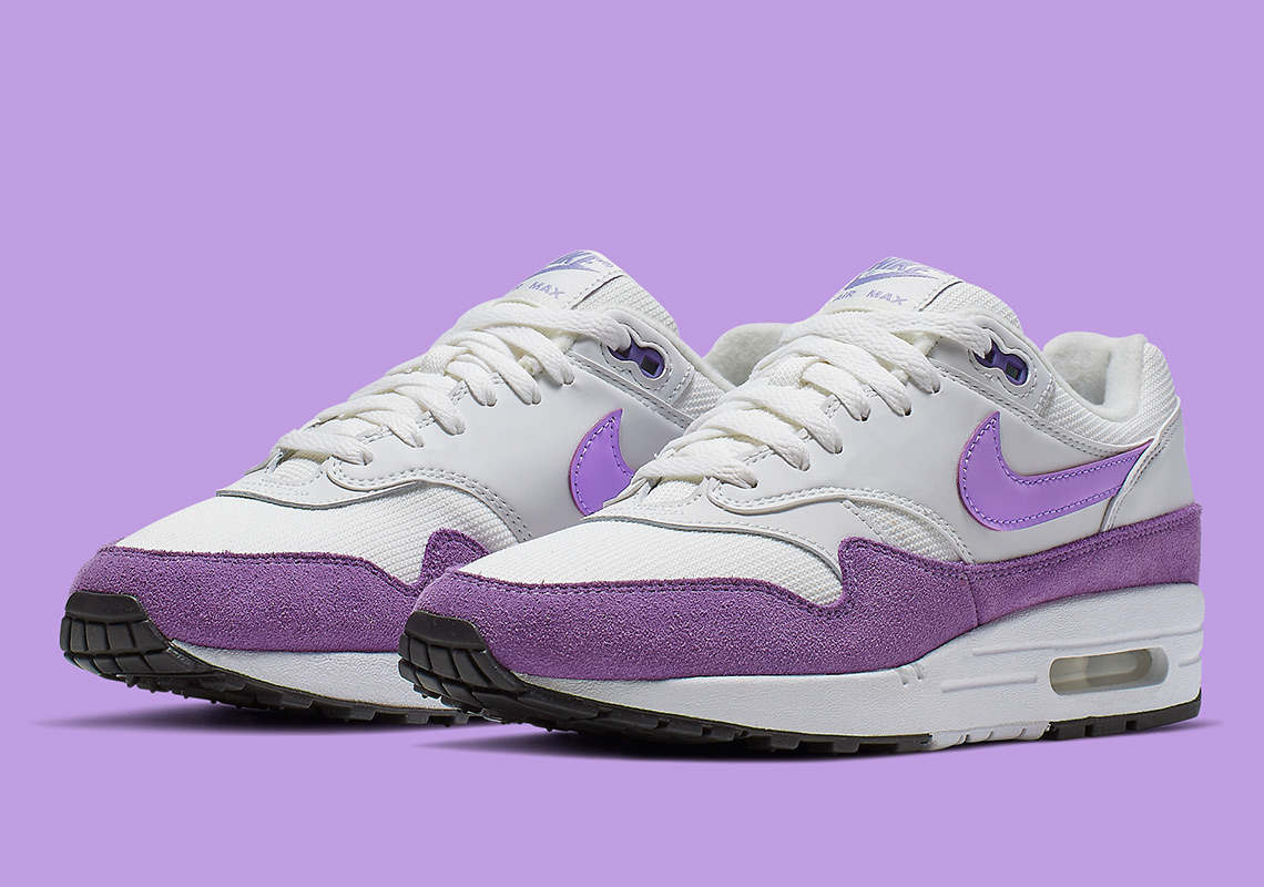 The Nike Air Max 1 Atomic Violet Purple Mudguards