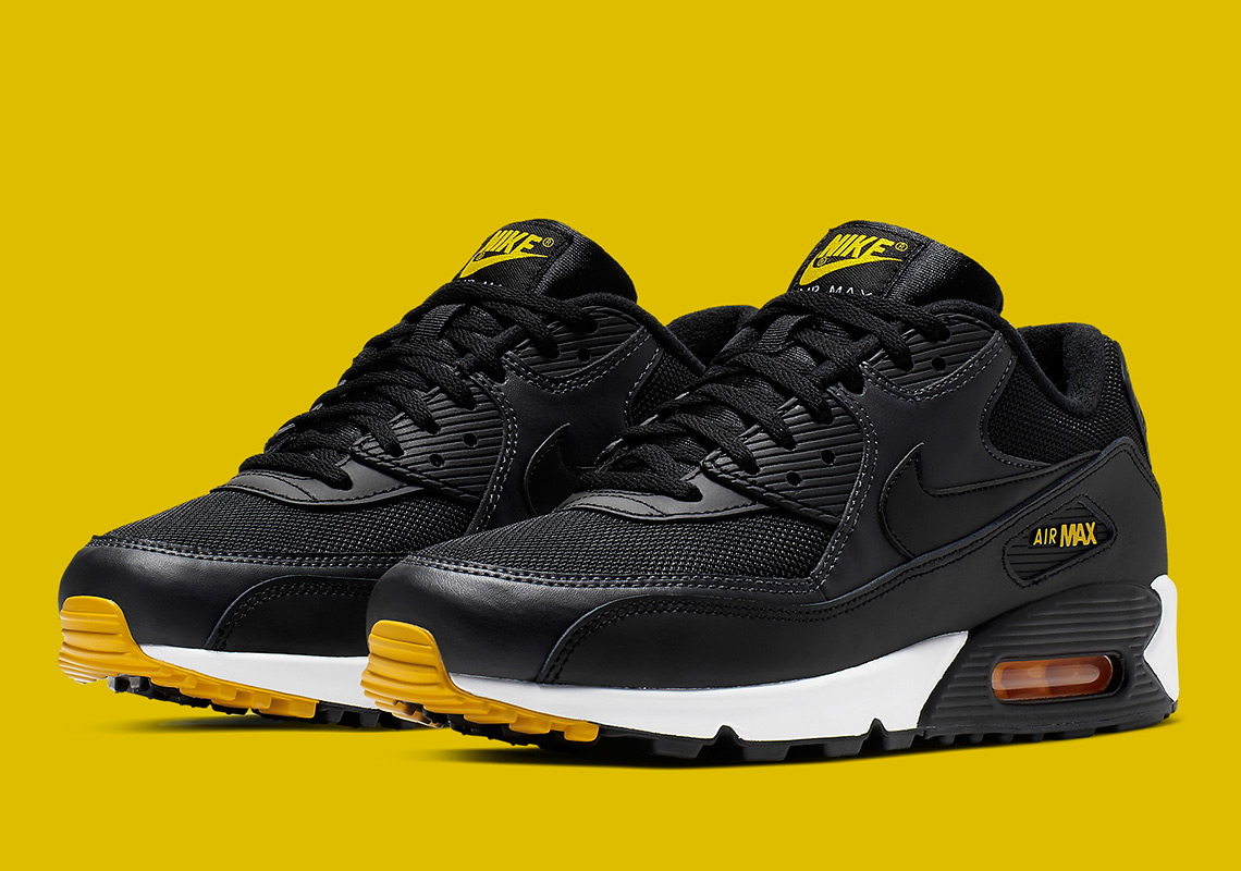 The Nike Air Max 90 Equips A Reverse-"Taxi" Colorway