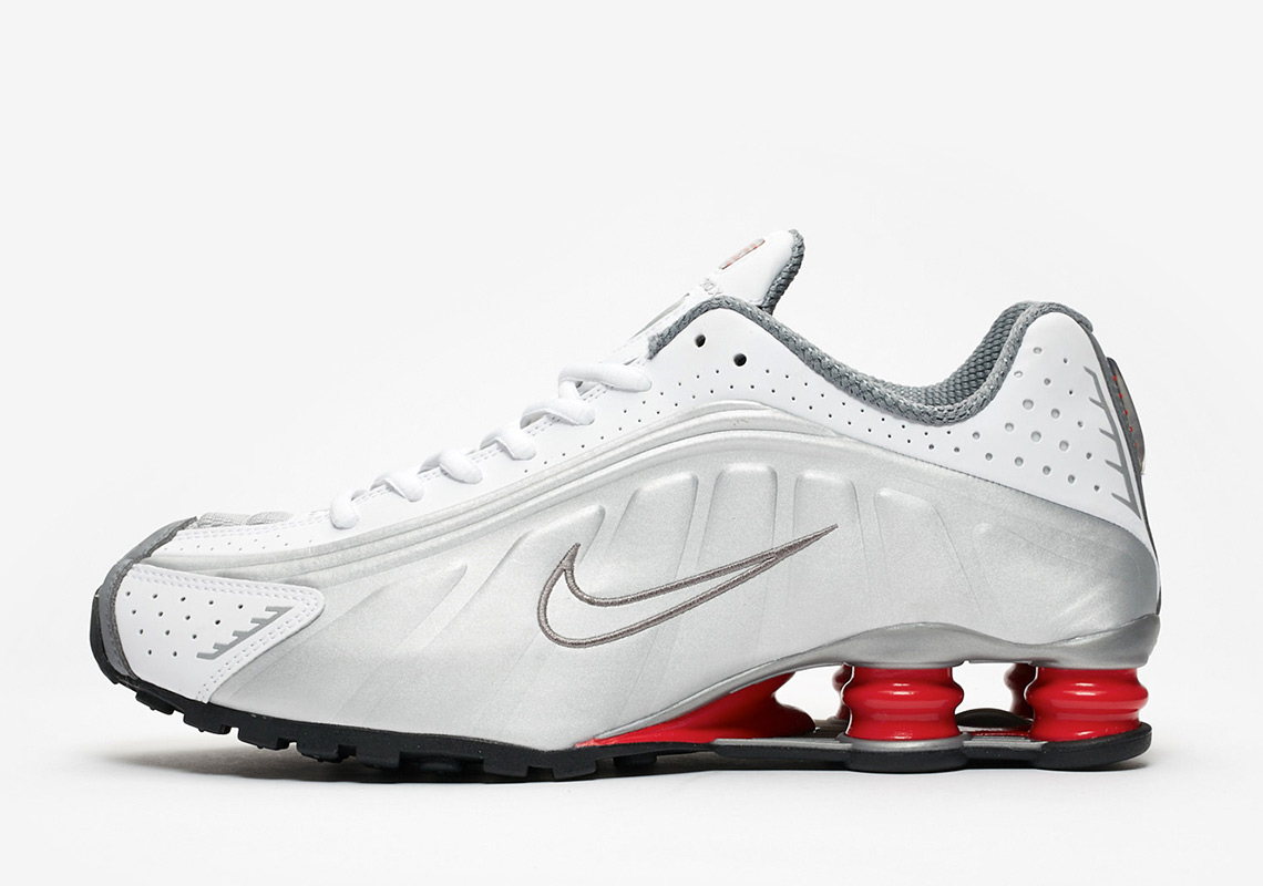 Nike Shox R4 Bv1111 100 1