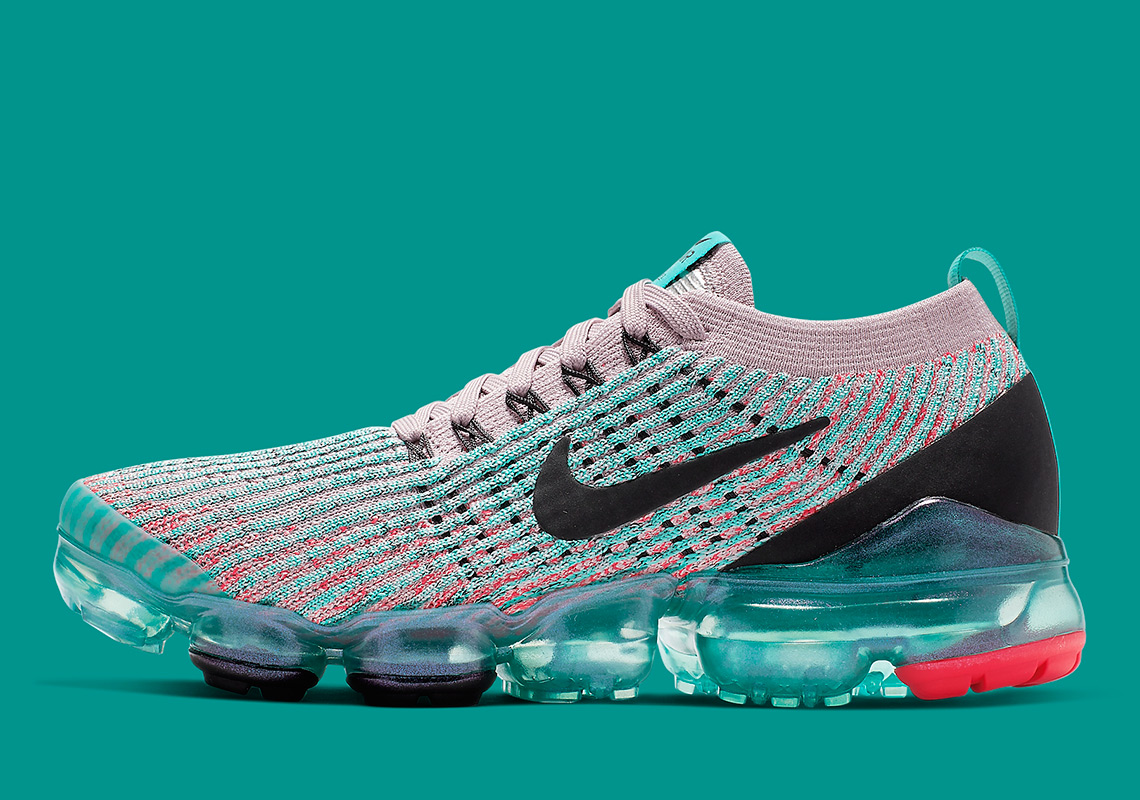 South Beach Vibes Arrive On This Ladies-Only Nike Vapormax 3.0