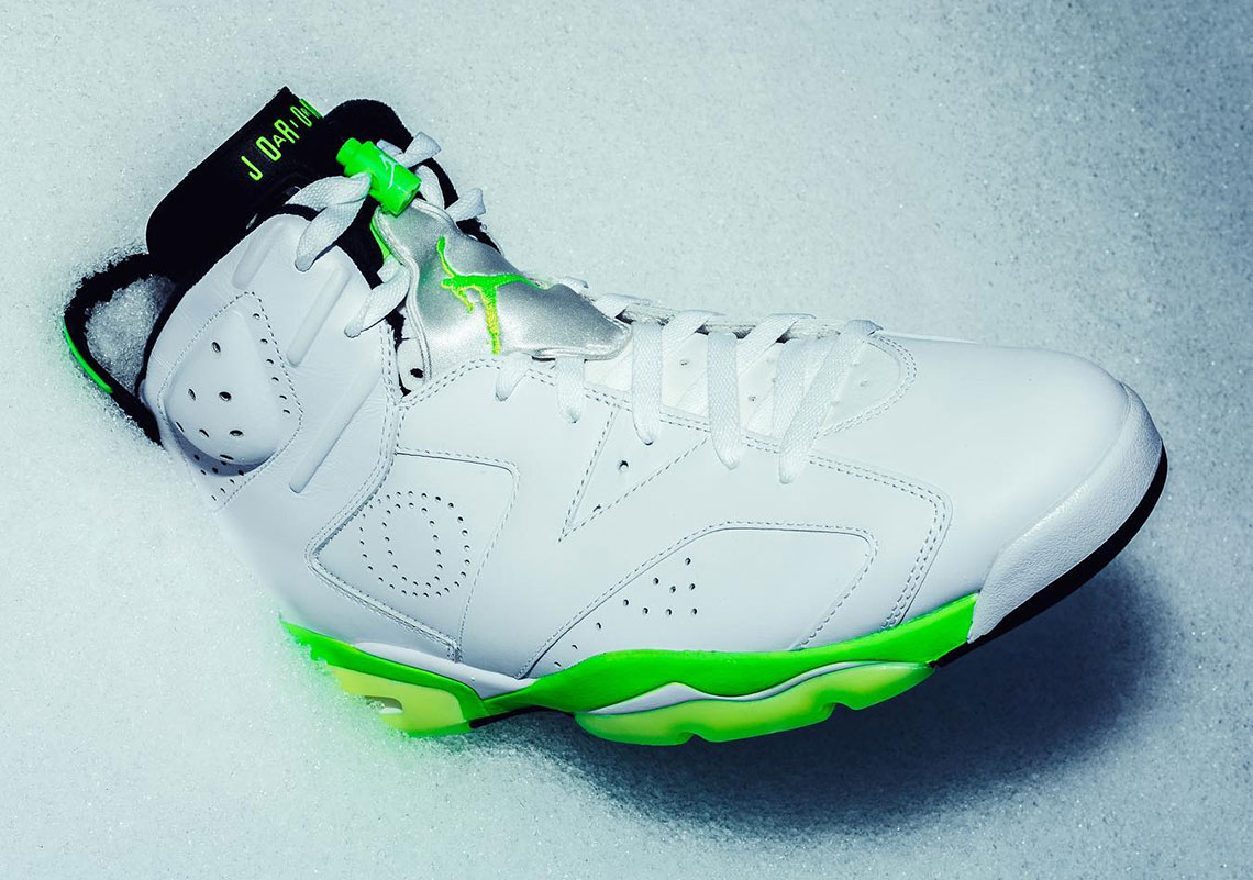 The Oregon Ducks Reveal A Frosty Women's Jordan 6 PE