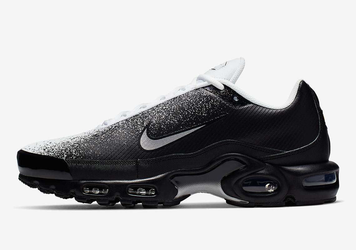 Nike Air Max Plus Spray Black Ci7701 002 1