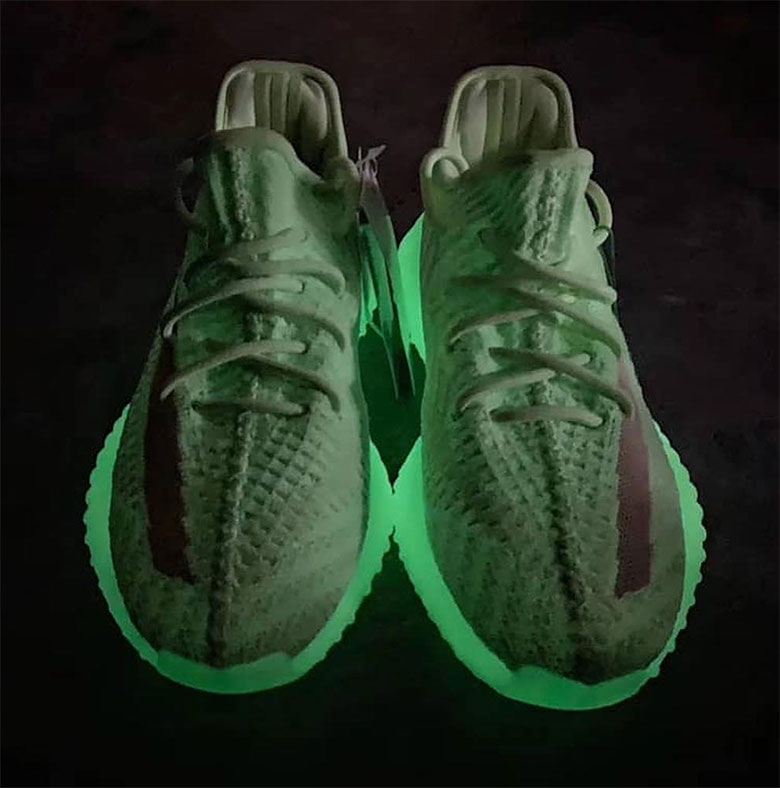 Adidas Yeezy Boost 350 V2 Volt Gitd Glow In The Dark 4