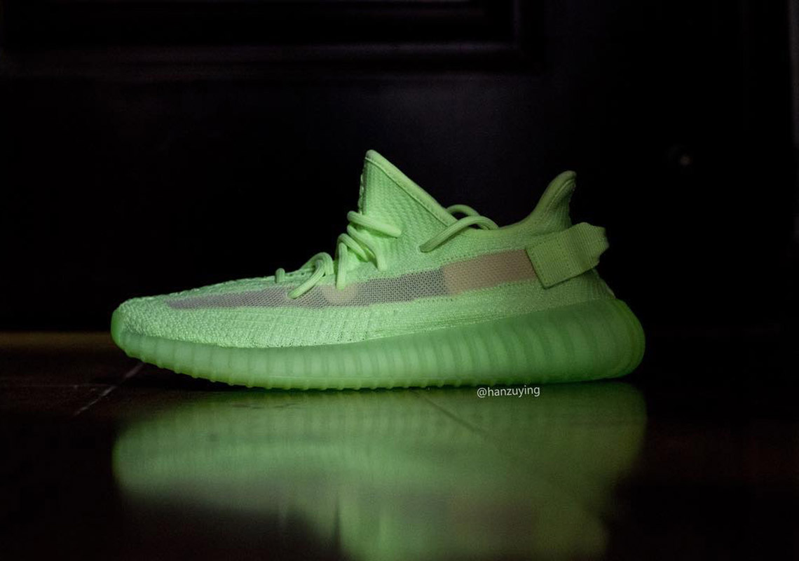 Adidas Yeezy Boost 350v2 Glow 4