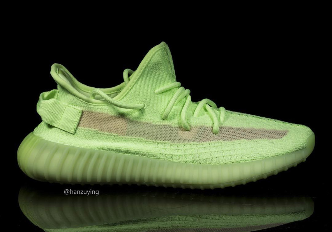 Adidas Yeezy Boost 350v2 Glow 9