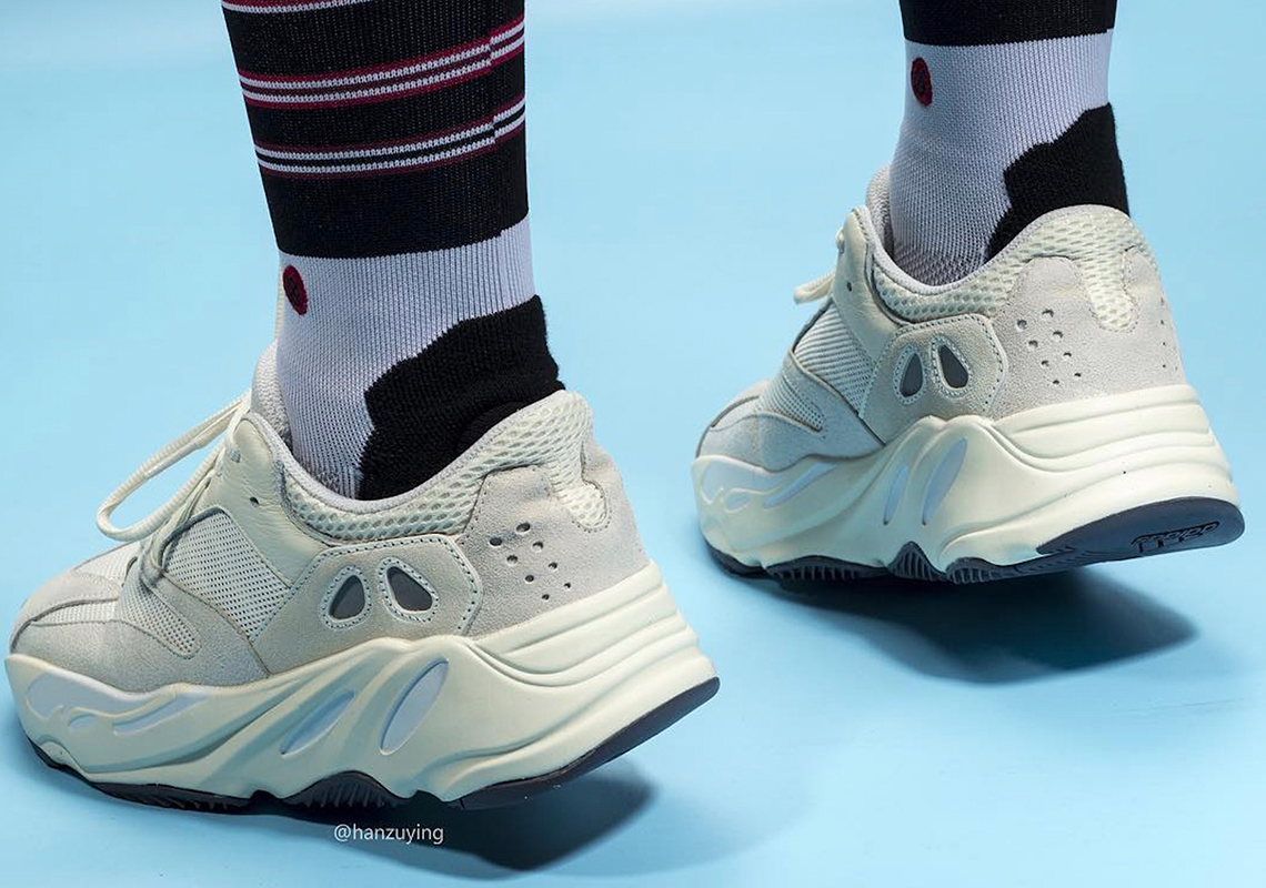 Adidas Yeezy Boost 700 Analog Eg7596 14