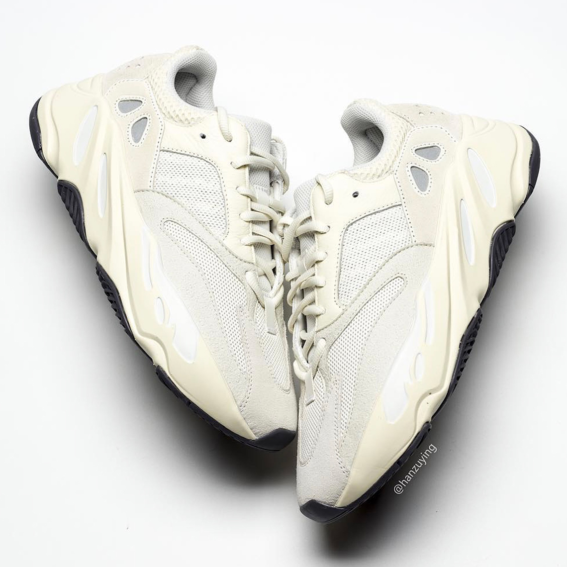 Adidas Yeezy Boost 700 Analog Eg7596 4