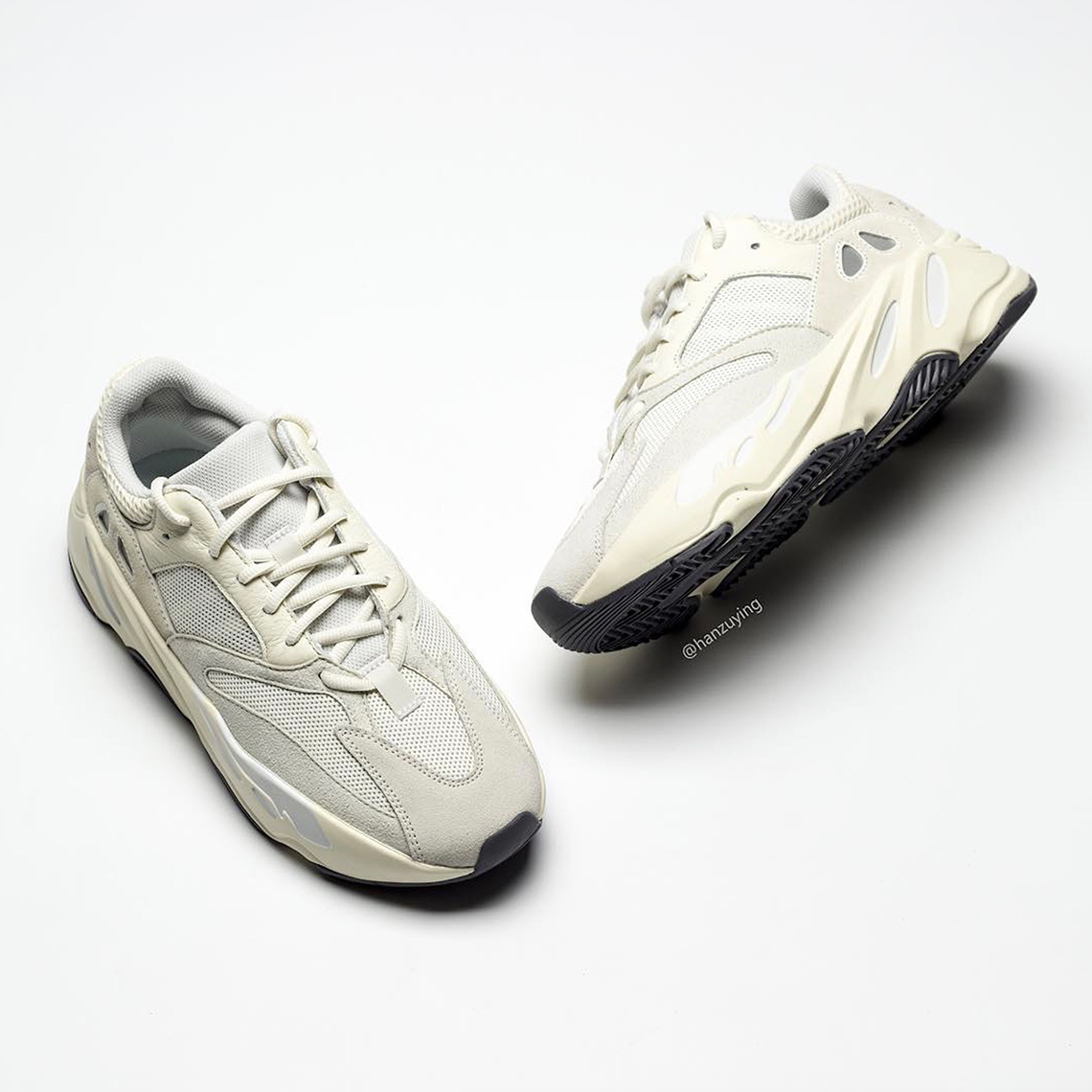 Adidas Yeezy Boost 700 Analog Eg7596 9