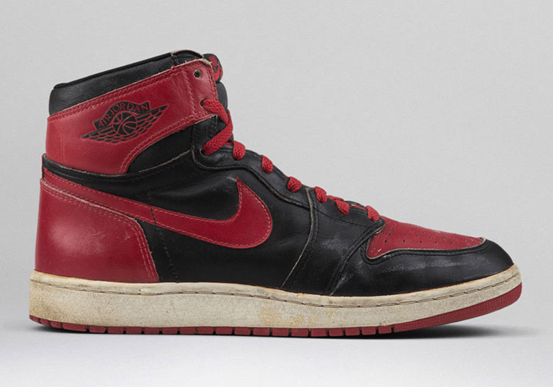 Air Jordan 1 Og 1985 Bred Ts