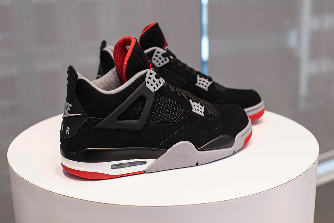 Air Jordan 4 Bred 308497 060 2 1