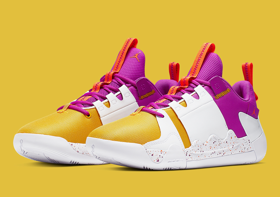 Jordan Zero Gravity Fucsia Yellow White At4030 157 3