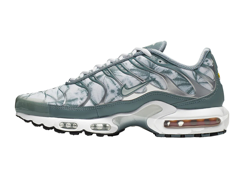 Nike Air Max Plus Palm Pack White Grey 5