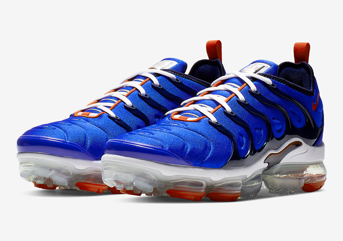 The Nike Vapormax Plus Dresses Up As Captain America