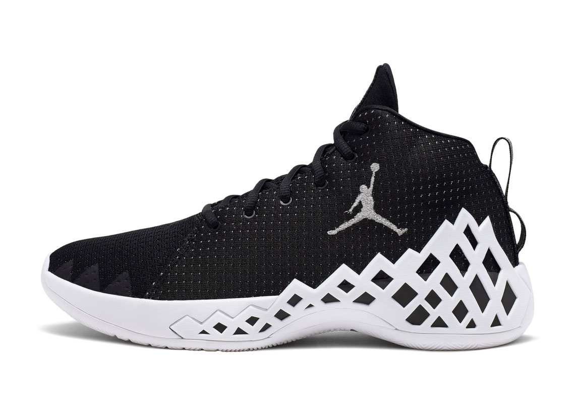 Jordan Jumpman Diamond Mid White Black 2