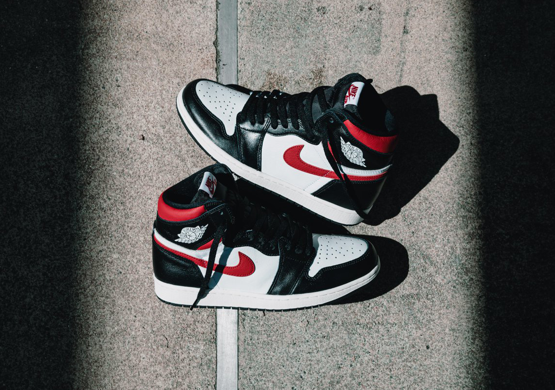 555088 061 Air Jordan 1 Gym Red 1