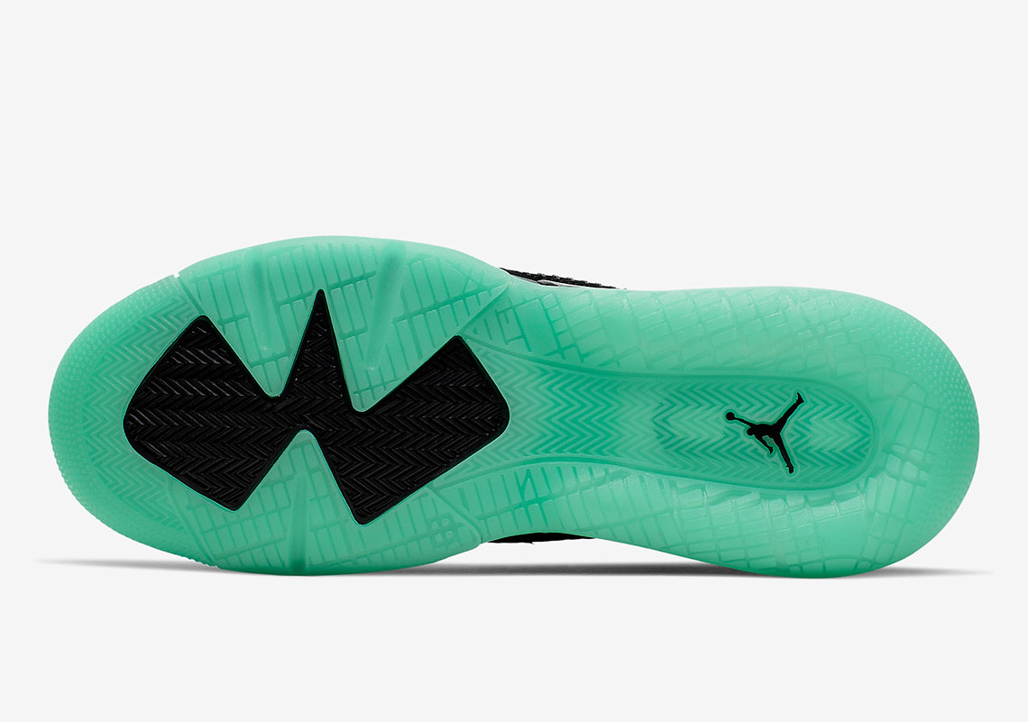 Jordan Mars 270 Black Green Glow Cd7070 003 6