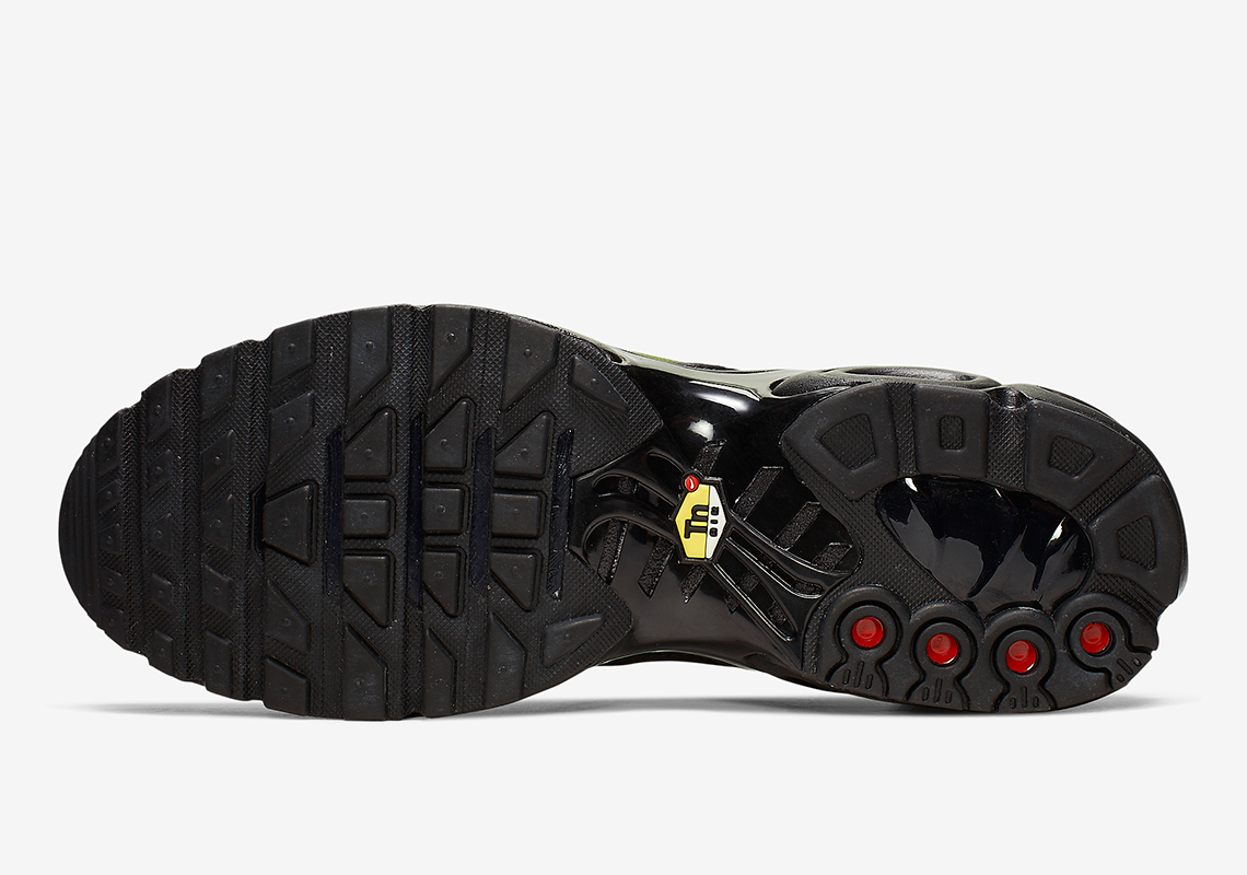 Nike Air Max Plus Black Gold Cj9696 001 3