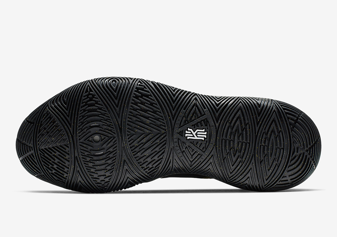 Nike Kyrie 5 Black Gold Ao2918 007 4