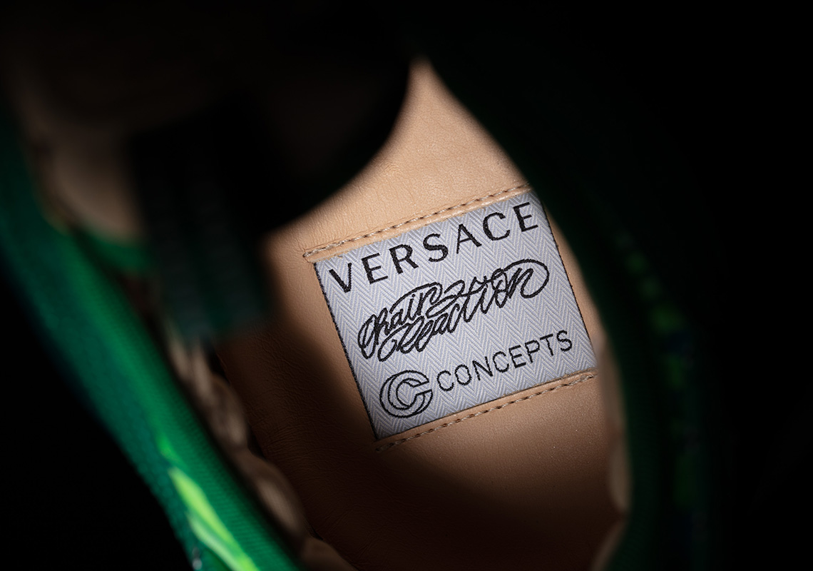 Concepts Versace Chain Reaction Jennifer Lopez 3