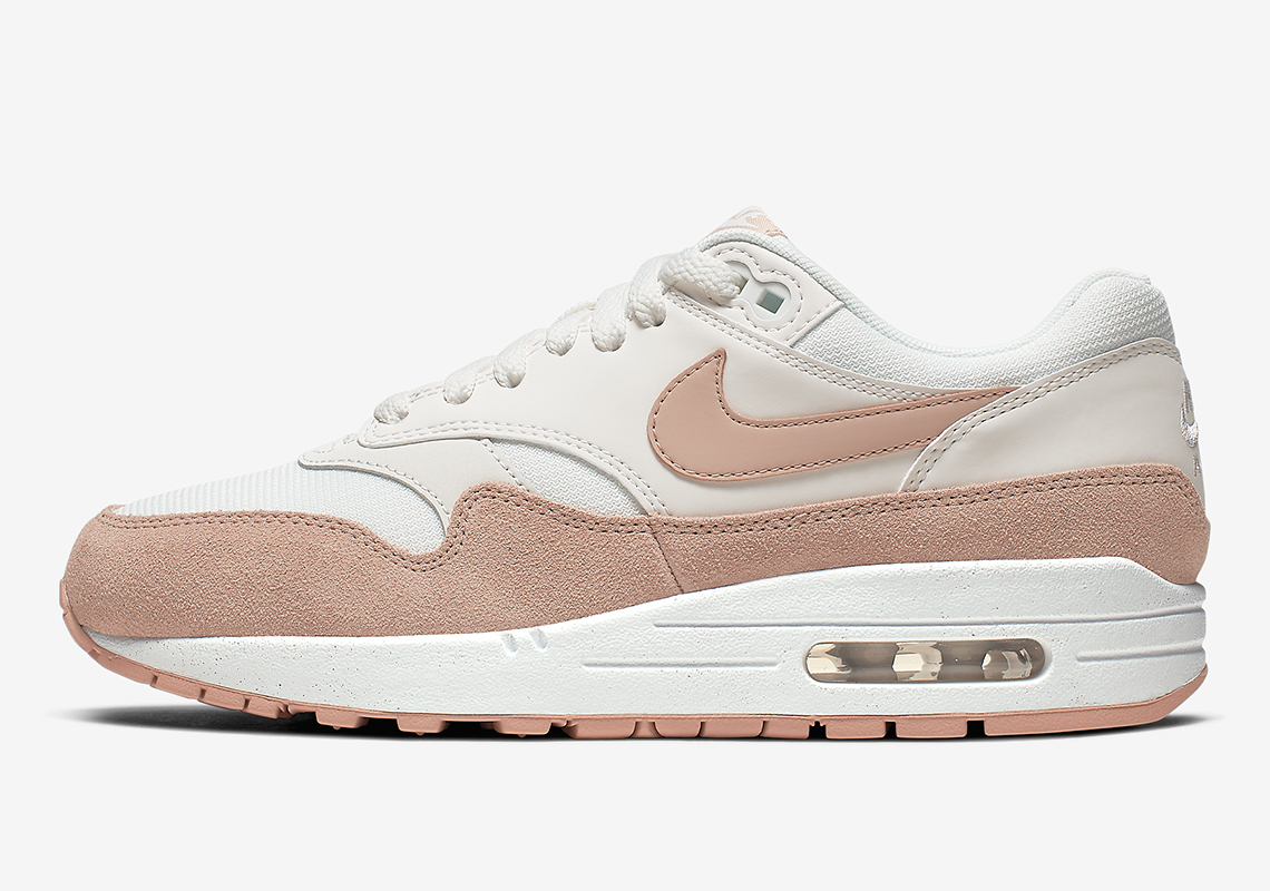 Sandy Suede Mudguards Appear On This Women's Nike Air Max 1