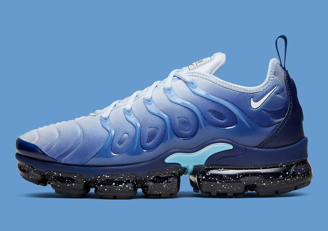 Upcoming Nike Vapormax Plus Adapts A Blizzard Colorway