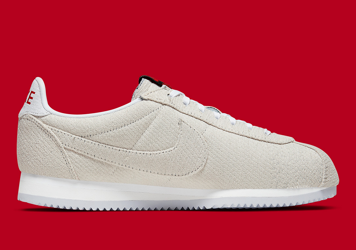 Stranger Things Nike Upside Down Pack Cortez 6