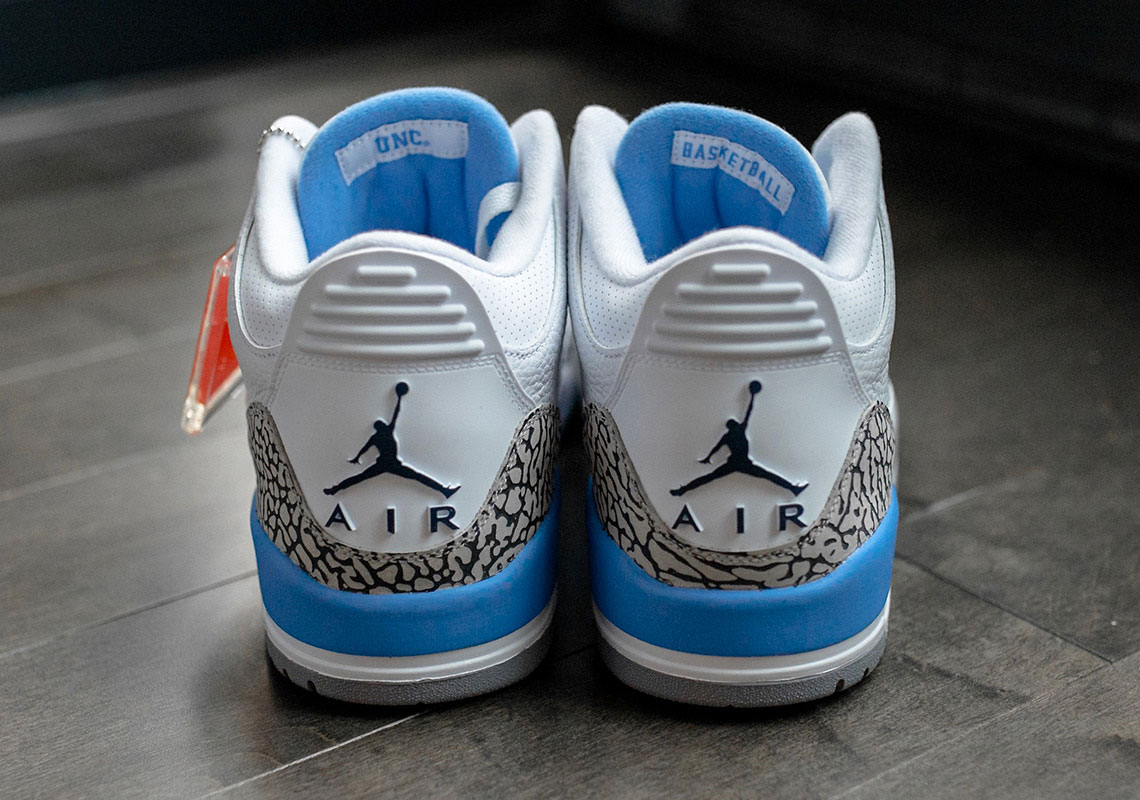 Air Jordan 3 White Valor Blue Vast Grey 2