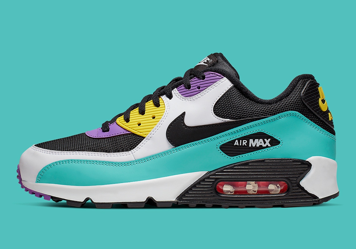 This Nike Air Max 90 Resembles 2006's "One Time Only"