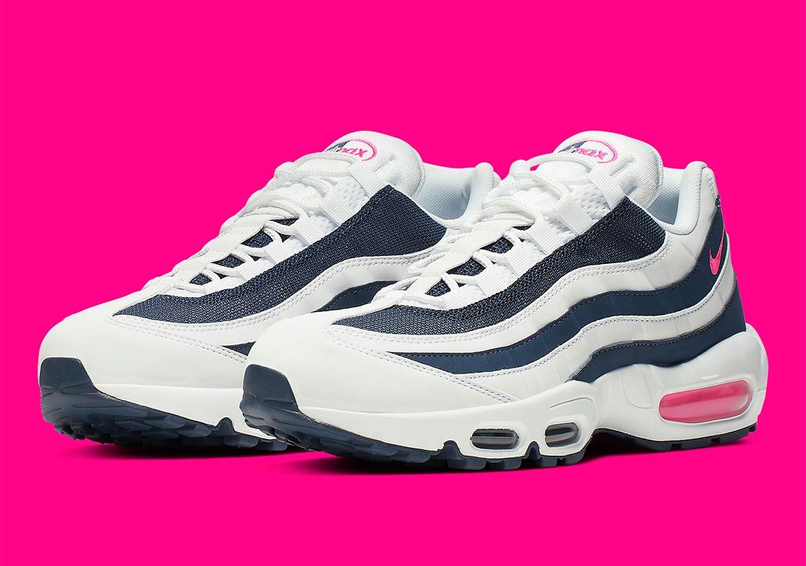 This Nike Air Max 95 Recalls Stussy's Earliest Collaborations