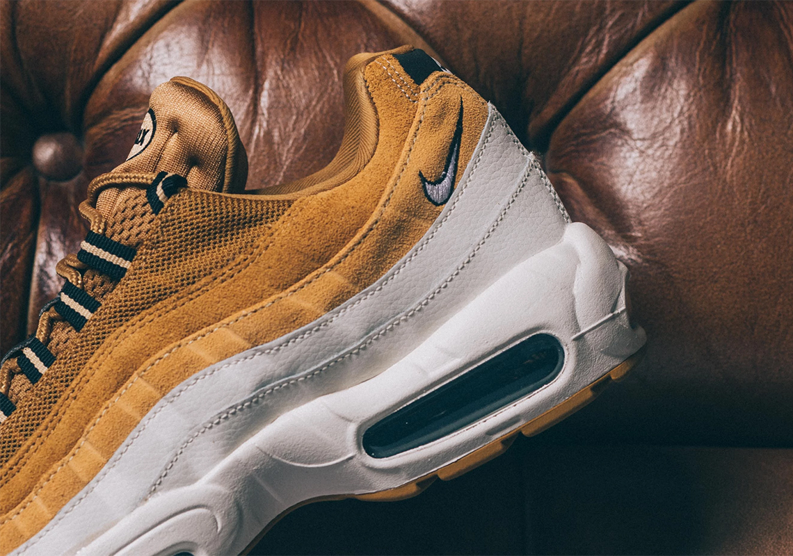 Nike Air Max 95 Wheat Gold At9865 700 4