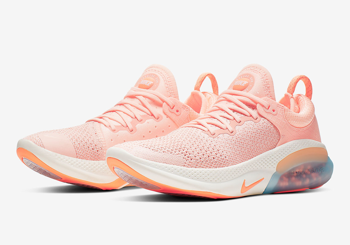 Nike Joyride Run Flyknit "Sunset Tint" Releases On August 29th