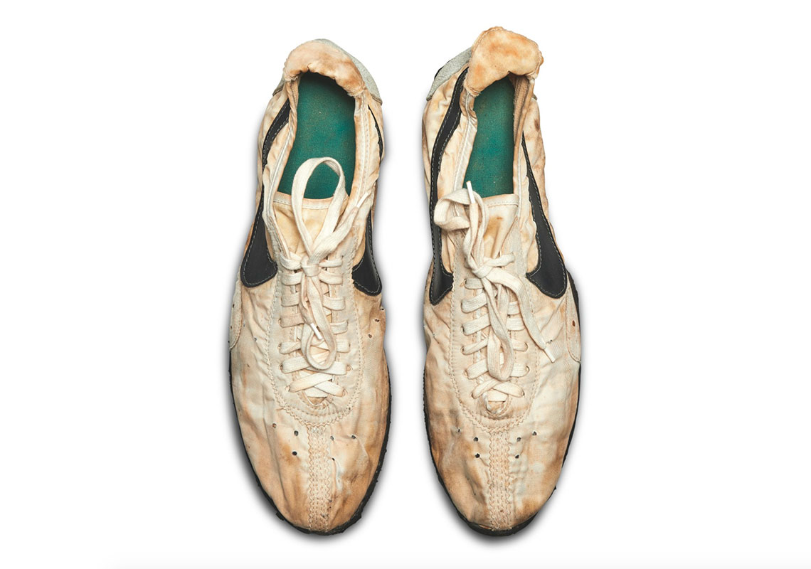 Nike Moon Racer Sothebys Auction 5