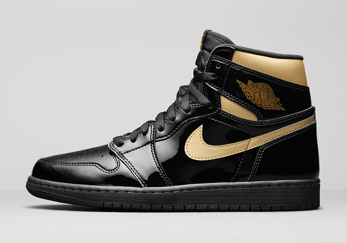 Air Jordan 1 Retro High Og Black Gold 555088 032 Official Images 2