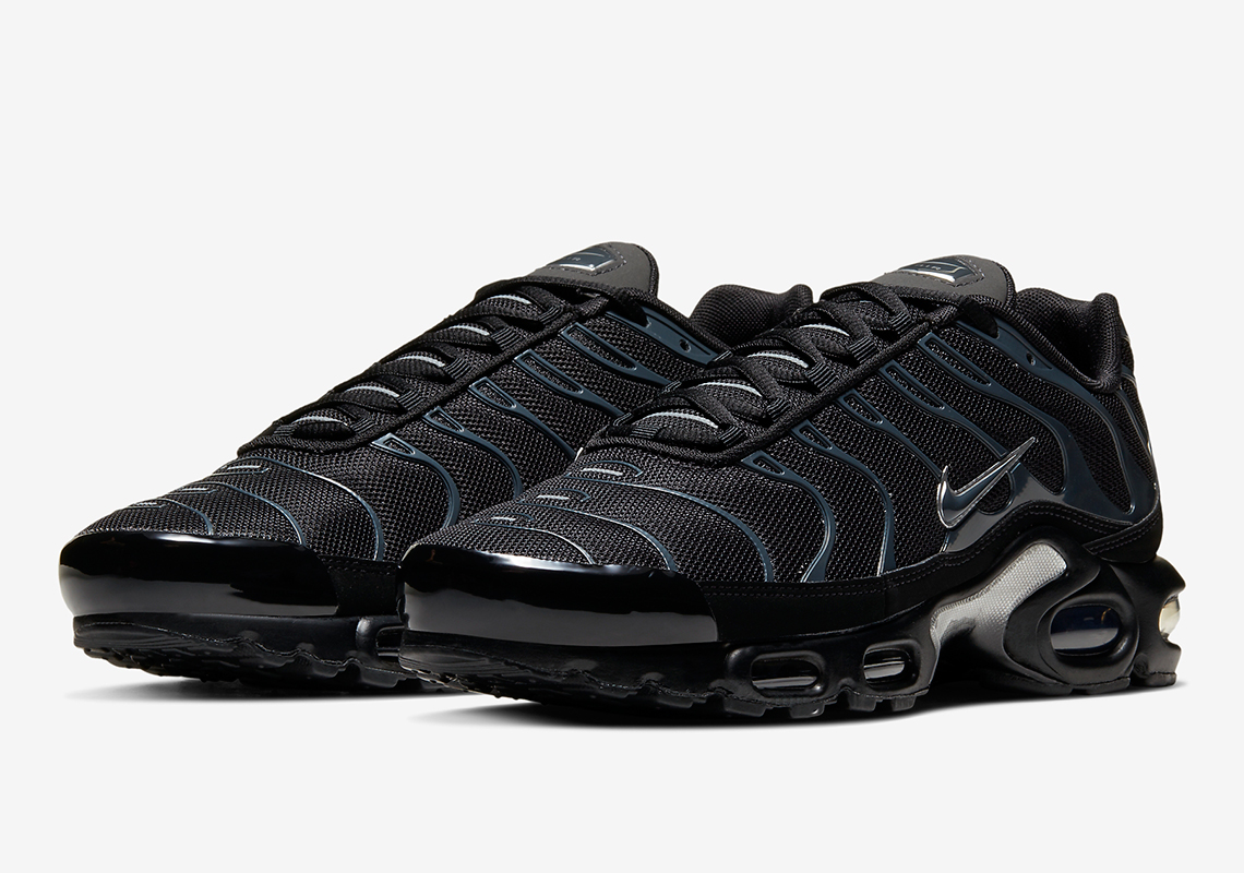 Nike Air Max Plus Black Blue 852630 042 1