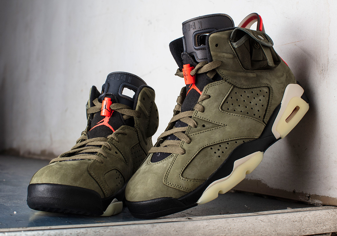 Travis Scott Air Jordan 6 Photos 4