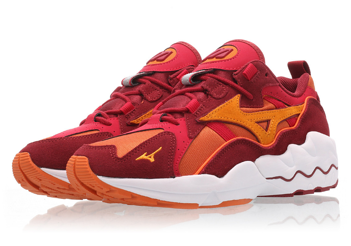 Mizuno Wave Rider 1 Pumpkin Orange Red 2